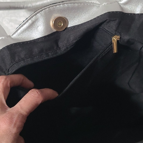 Sequins Kitty Bag - Picture 11 of 16